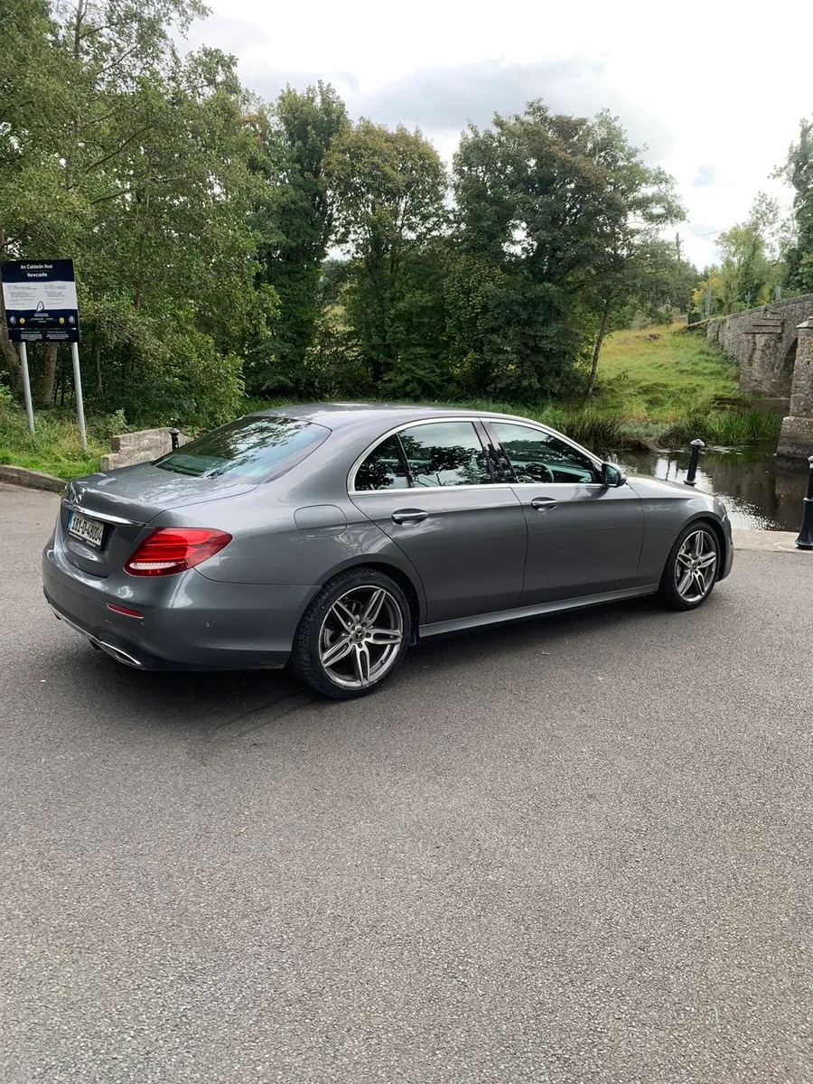 Mercedes e220d - Image 4