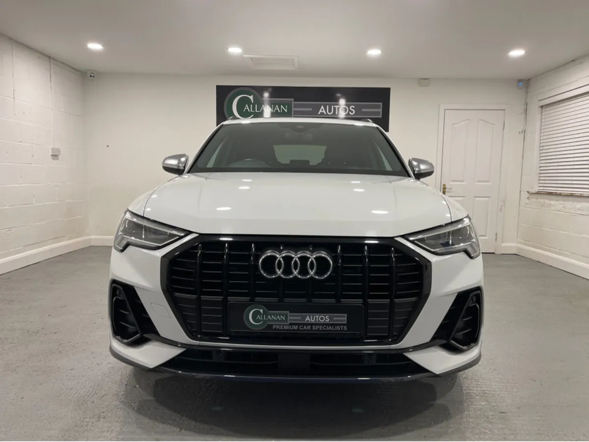 Audi Q3 S LINE BLACK EDITION 45 TFSIe***HI SPEC*** - Image 2