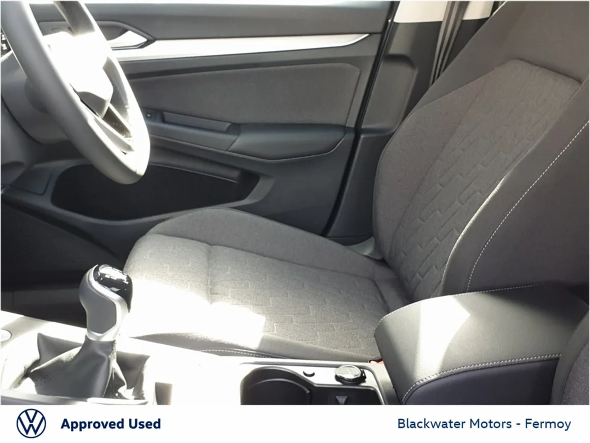 Volkswagen Golf 2.0TDI 116BHP 5DR EDITION 75 - Image 4