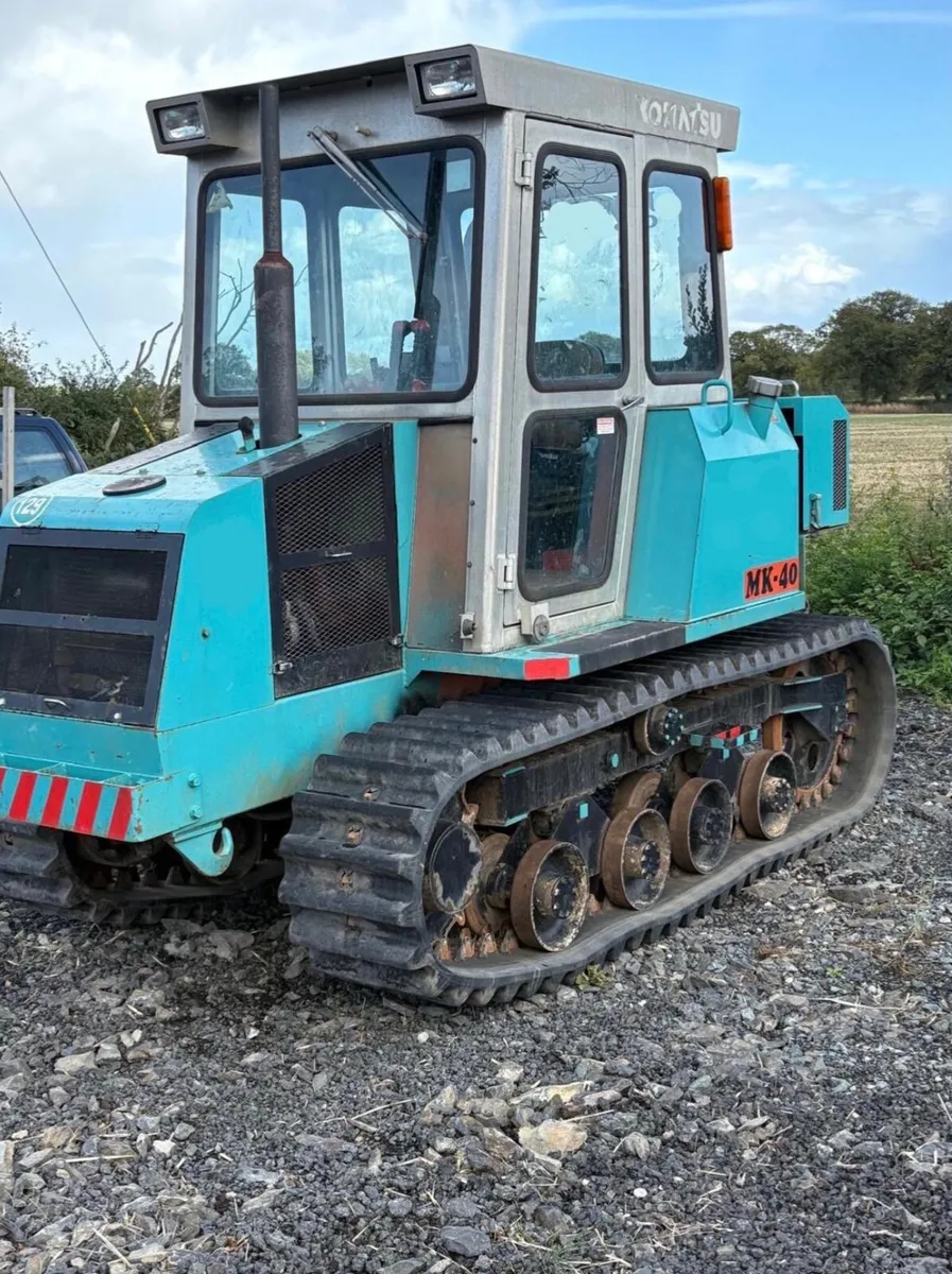 Komatsu Tracked Tractor - Image 1