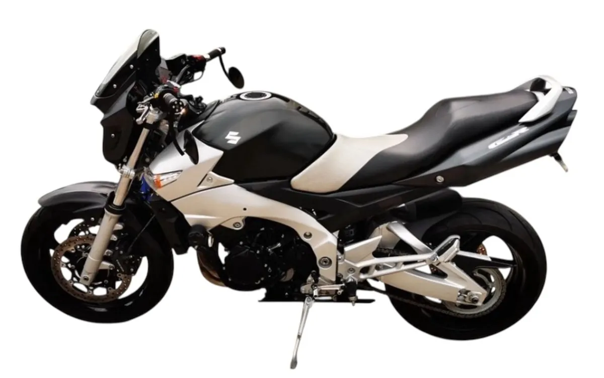 Suzuki GSR 600 - Image 4