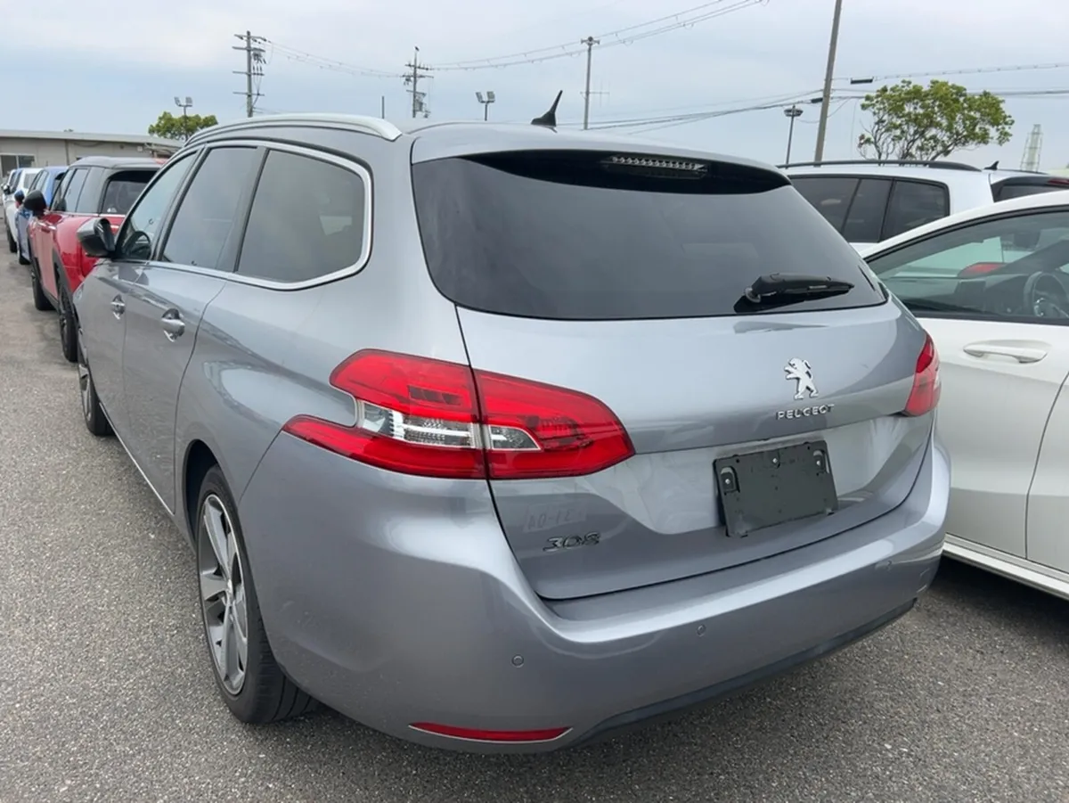 Peugeot 308 308 SW ALLURE 1.6  DIESEL 5DR AUTOMATI - Image 2