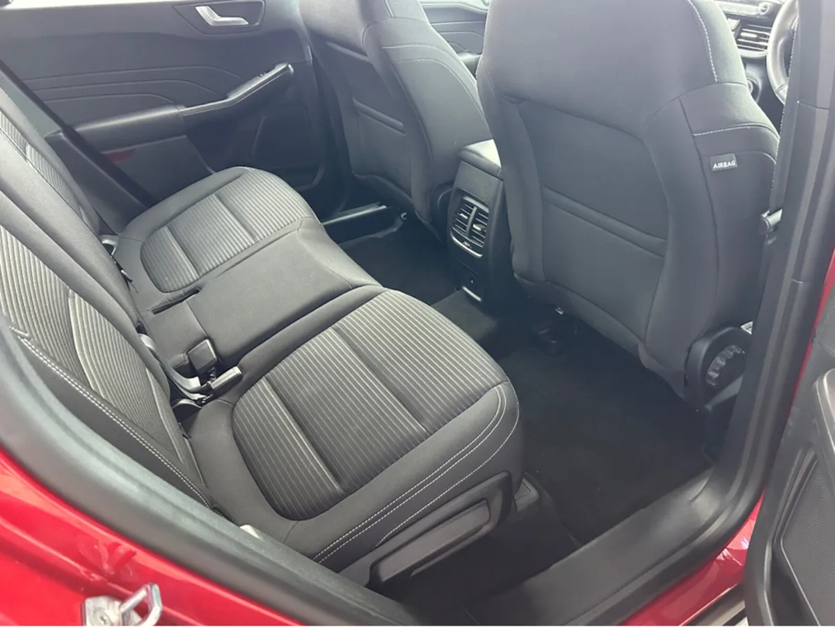 Ford Kuga TITANIUM 2.5 PHEV 225 S6.2 CT 4DR - Image 3