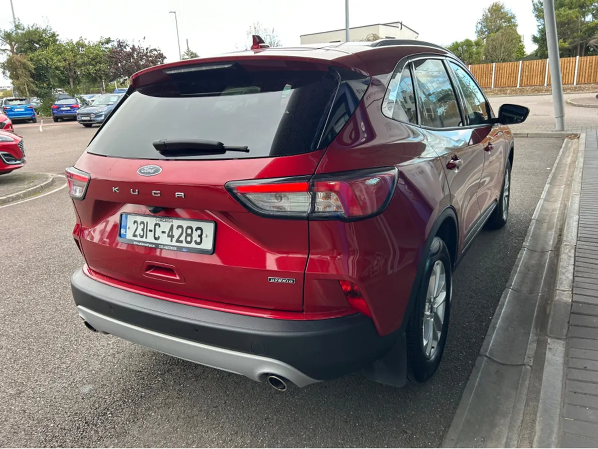 Ford Kuga TITANIUM 2.5 PHEV 225 S6.2 CT 4DR - Image 4