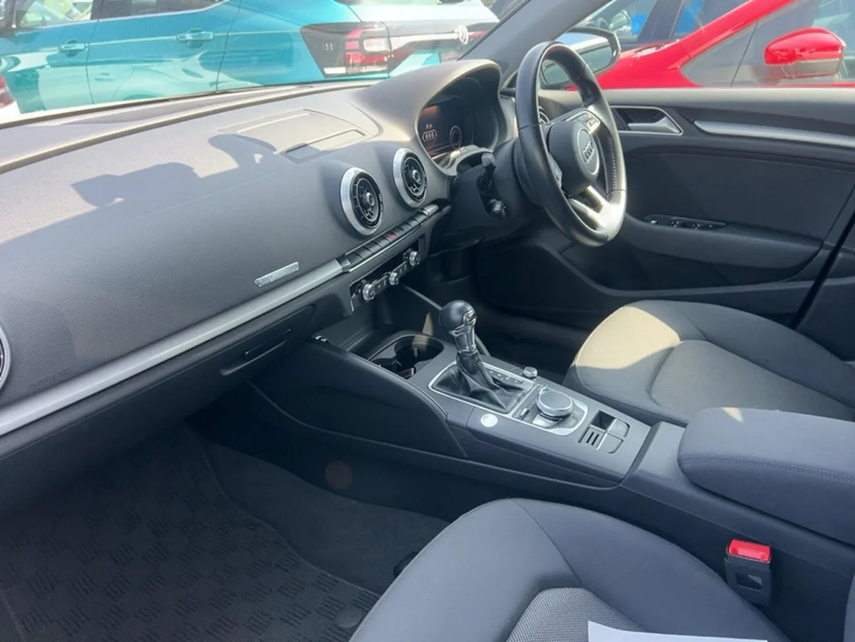 Audi A3 SPORTBACK 5DR 1.4 PETROL AUTOMATIC - Image 3
