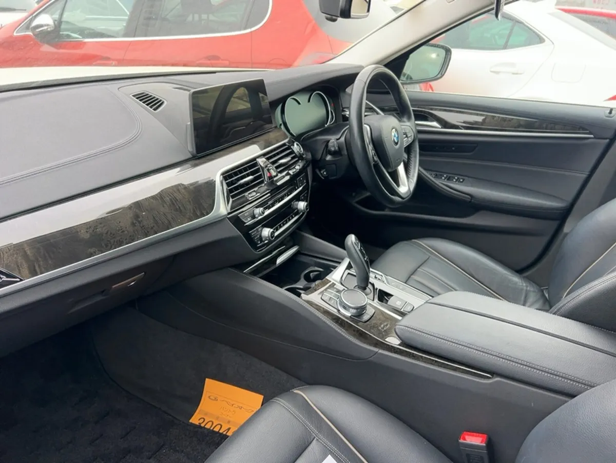 BMW 5-Series LUXURY 523D 2.0 DIESEL AUTOMATIC TOUR - Image 4