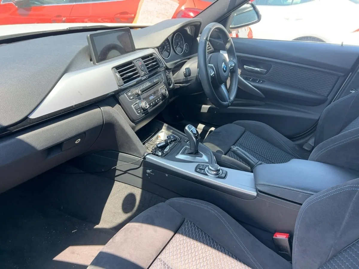 BMW 3-Series 3 SERIES 320D M-SPORT TOURING AUTO - Image 3