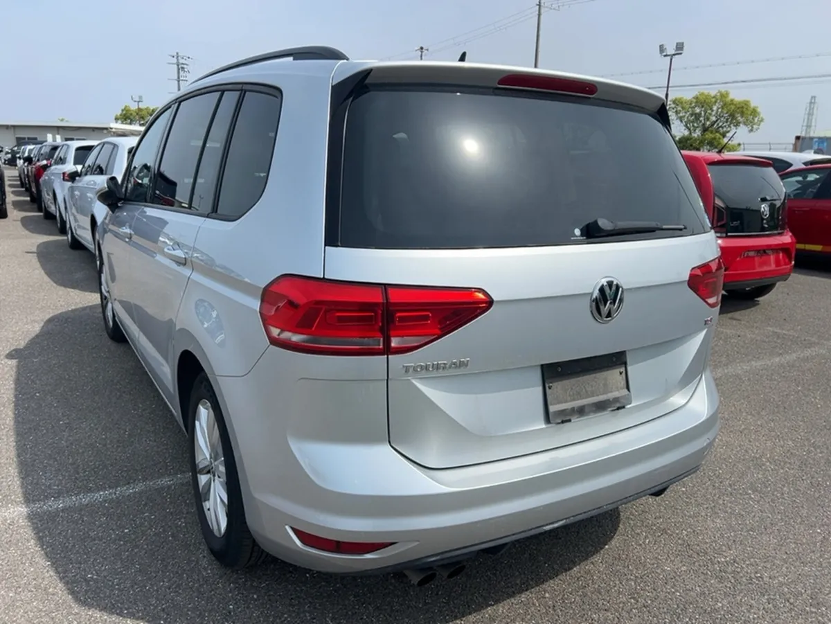 Volkswagen Touran COMFORTLINE1.4 PETROL AUTOMATIC - Image 2