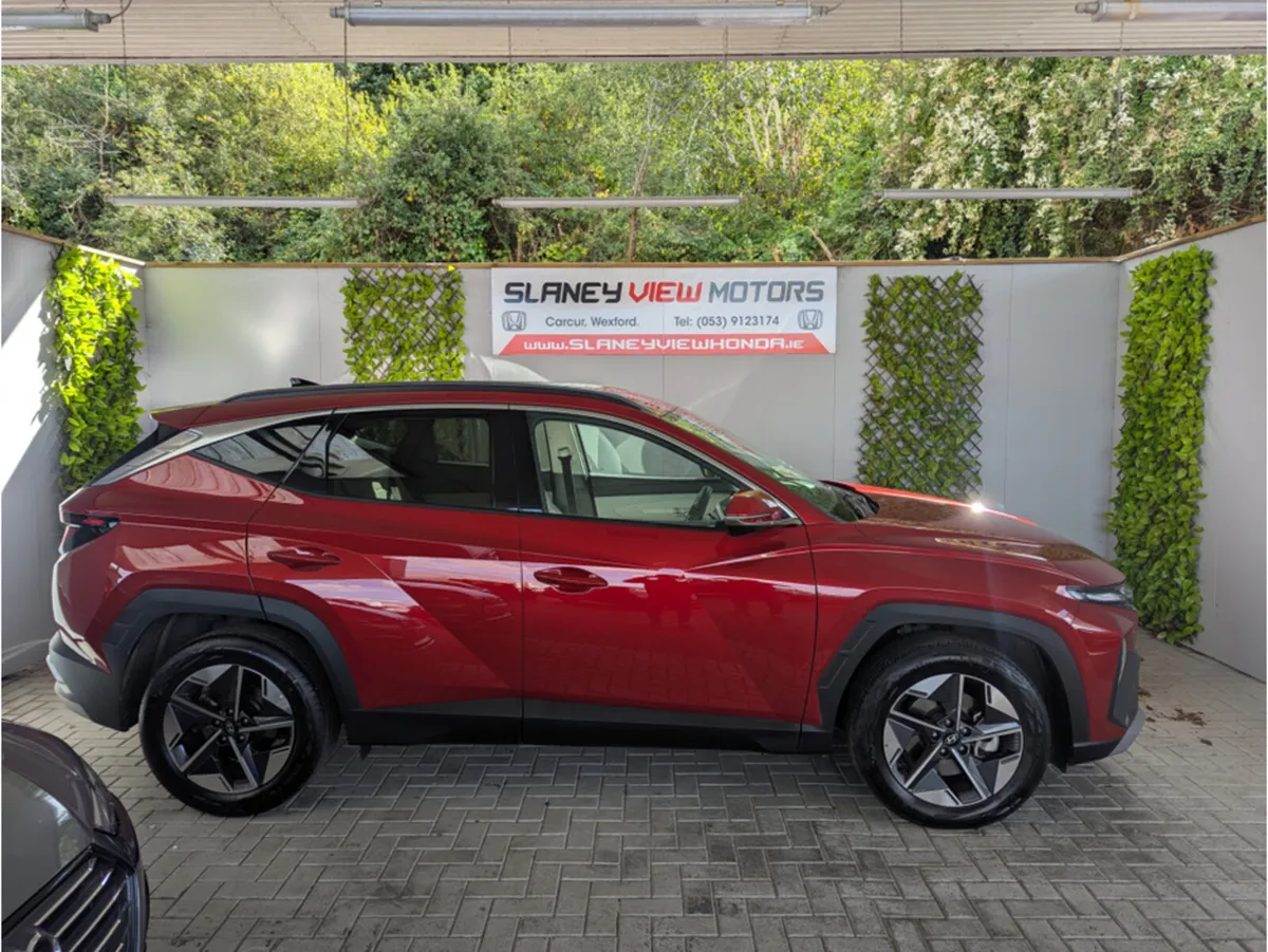 Hyundai Tucson EXECUTIVE 5DR - Image 4