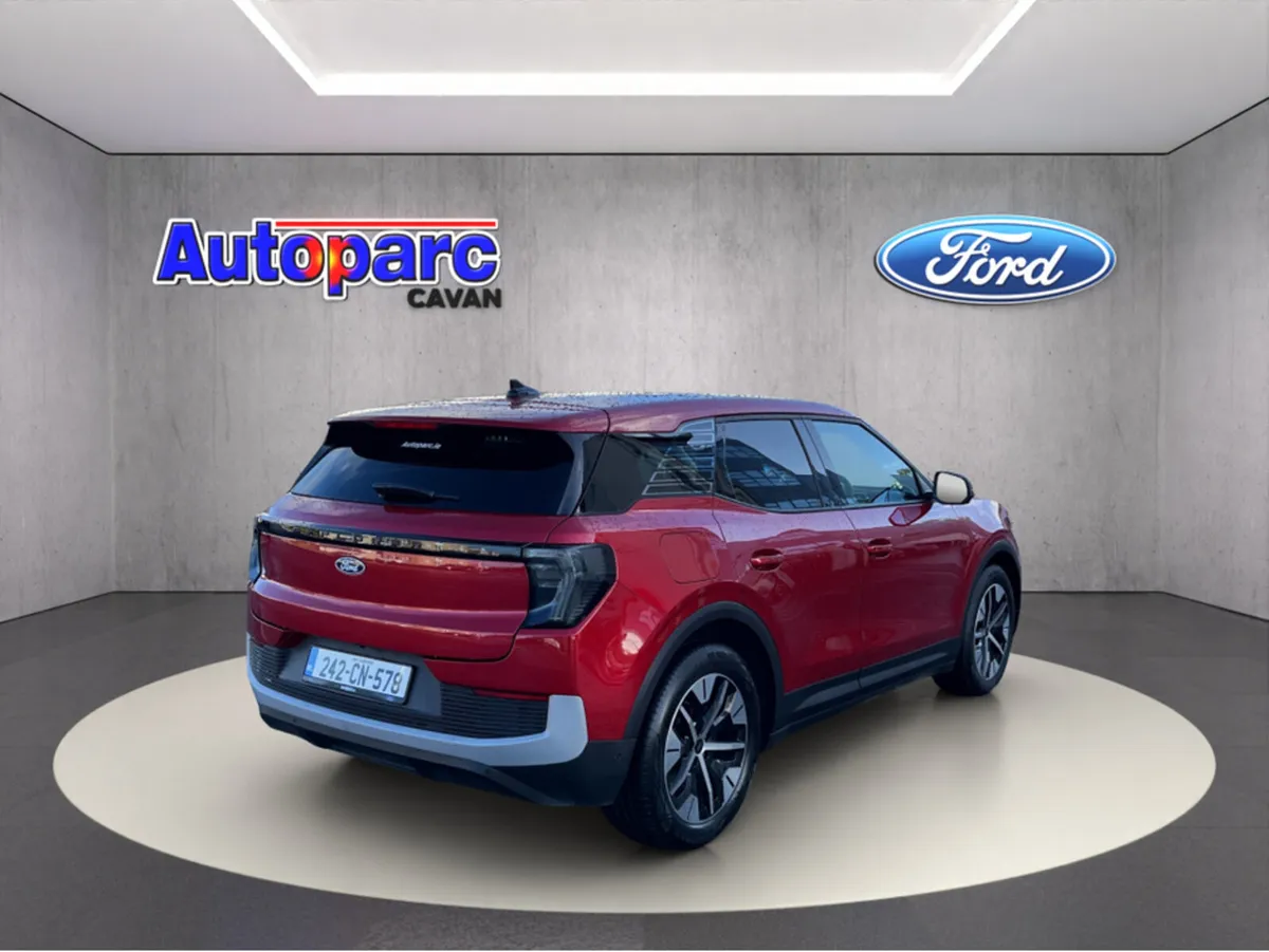Ford Explorer SELECT 77KWH EXTENDED - Image 4