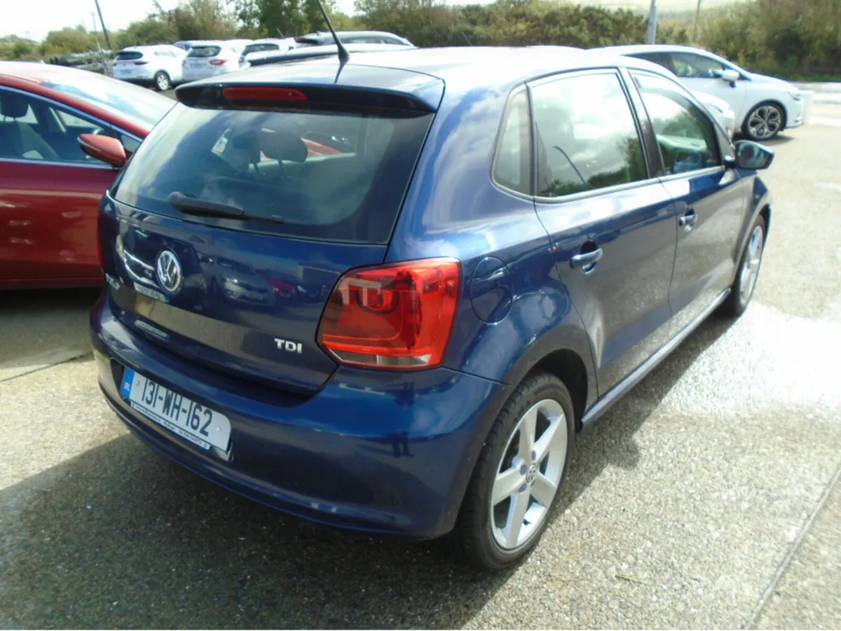 Volkswagen Polo CL 1.2 TDI MANUAL 5SPEED 75HP 5DR - Image 4