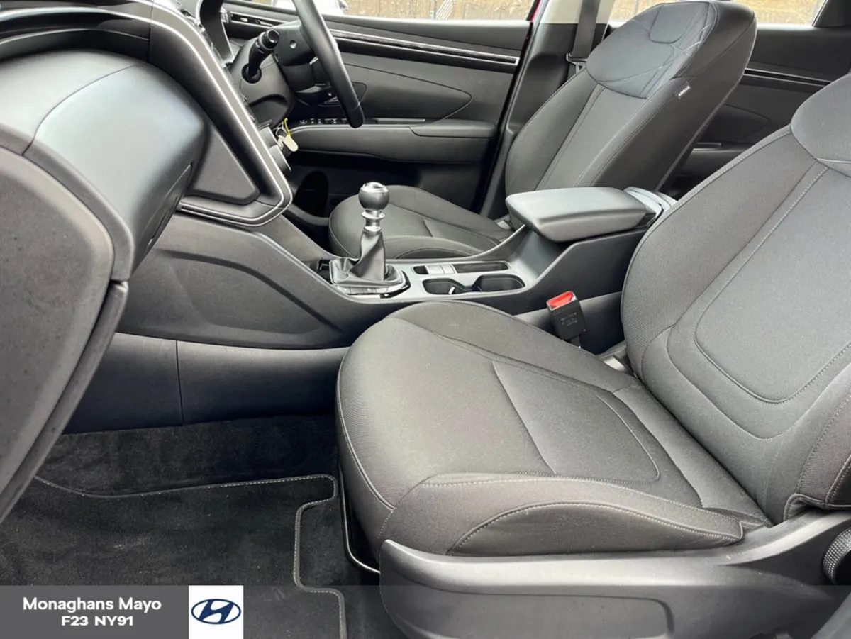 Hyundai Tucson COMFORT PLUS DIESEL 5DR - Image 4