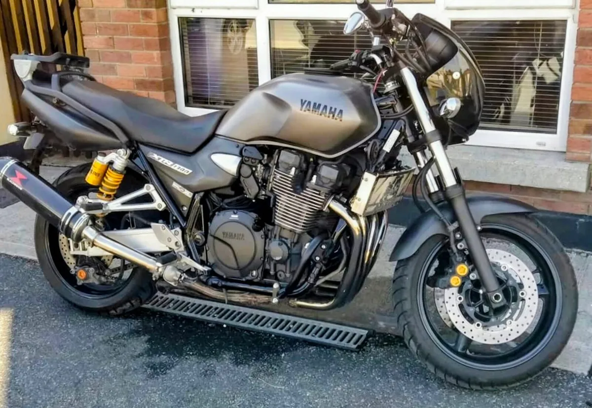 Yamaha XJR 1300 2015 (original shape model) - Image 1