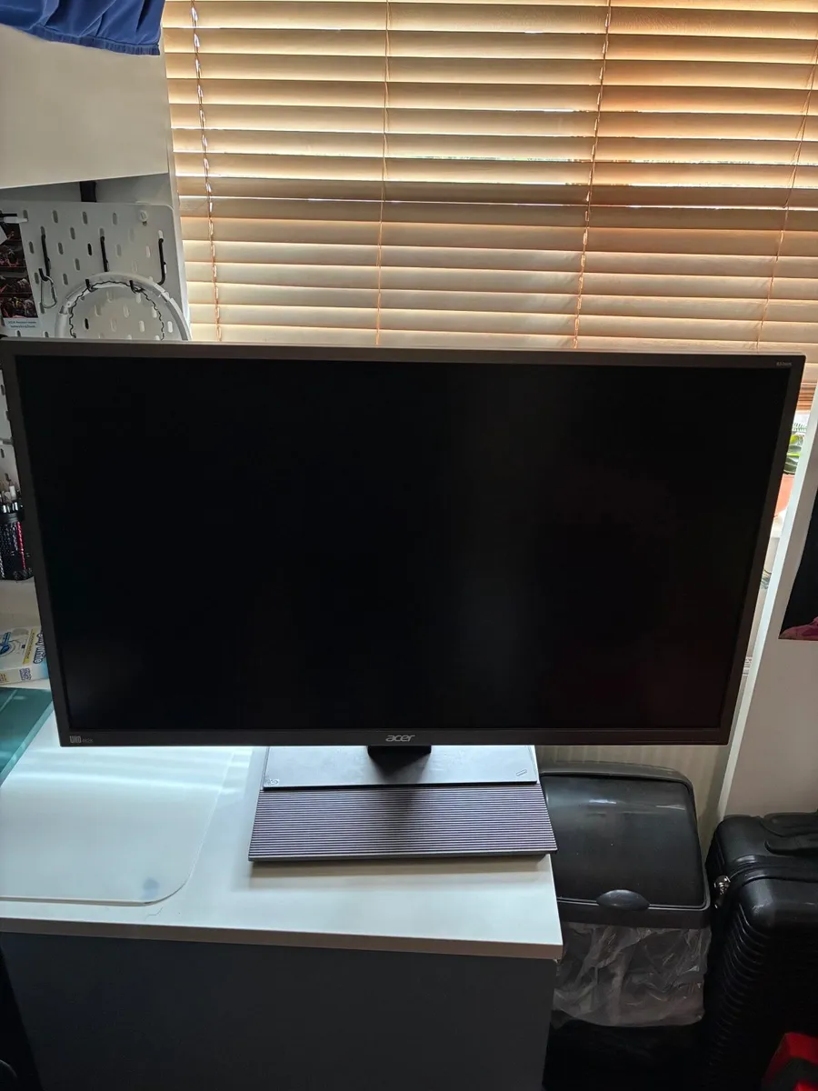 Acer 4K Monitor - Image 2