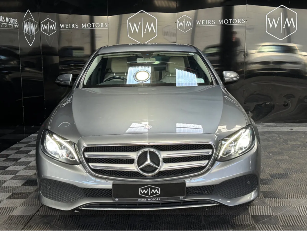 Mercedes-Benz E-Class 220 D AVANTGARDE 4DR AUTO - Image 4