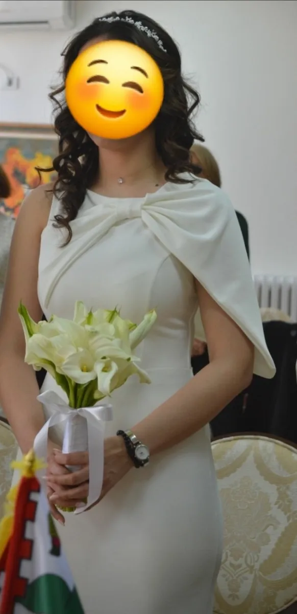 Wedding dress - Image 2