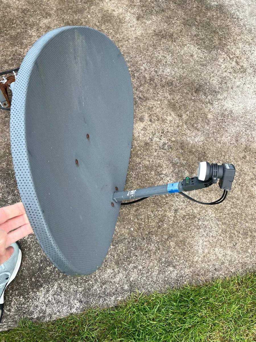 Satellite dish - Image 2
