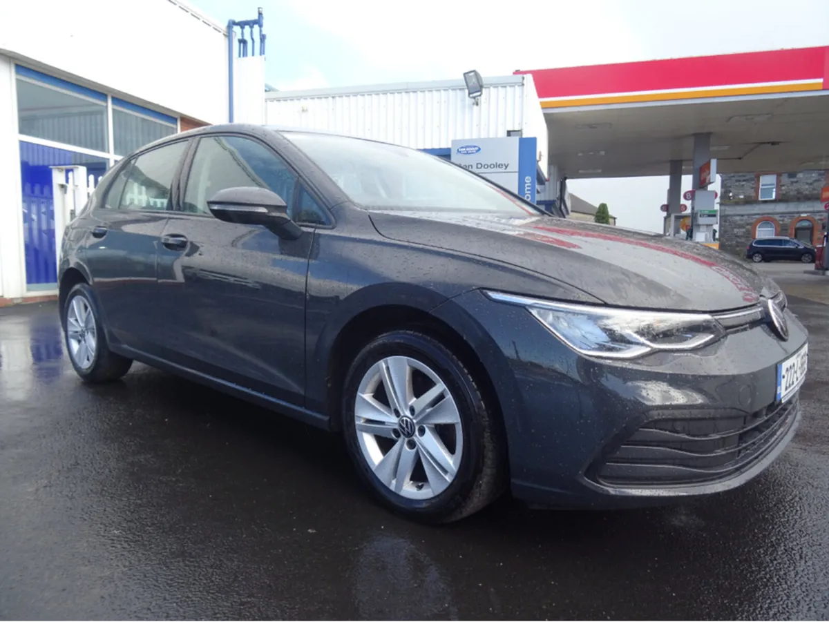 Volkswagen Golf 2.0 TDI LIFE 115PS 5DR - Image 1