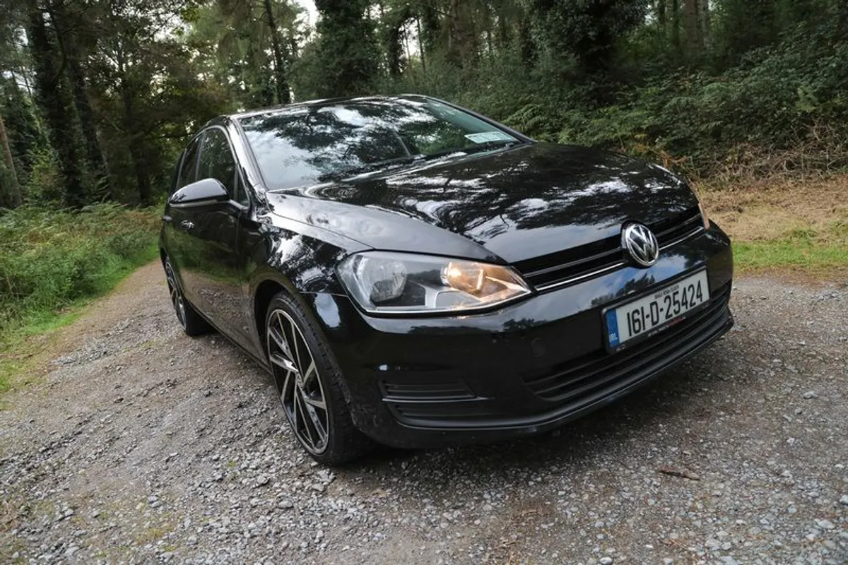 Volkswagen Golf 1.6TDI 5DR 90HP 5D 2016 - Image 2