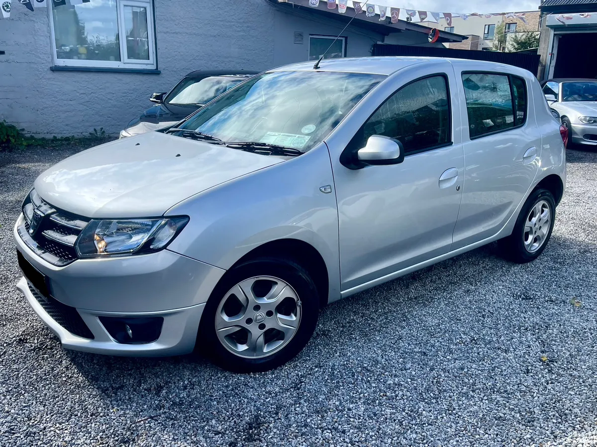 14 Dacia Sandero - Image 2