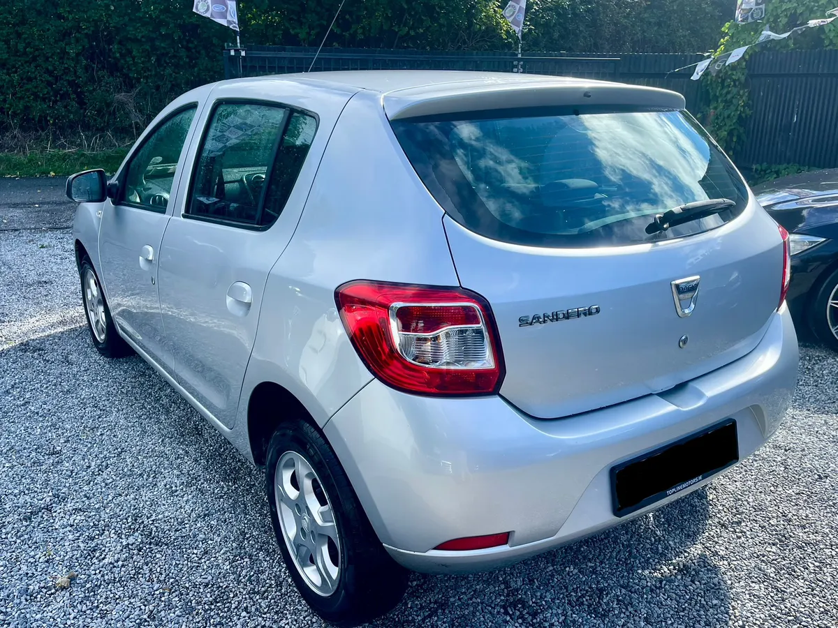 14 Dacia Sandero - Image 3