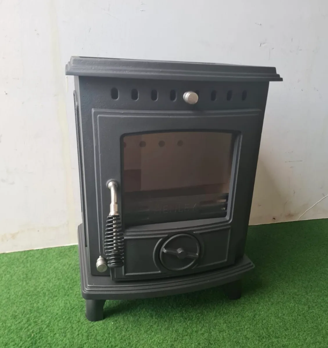 Henley stove - Image 1