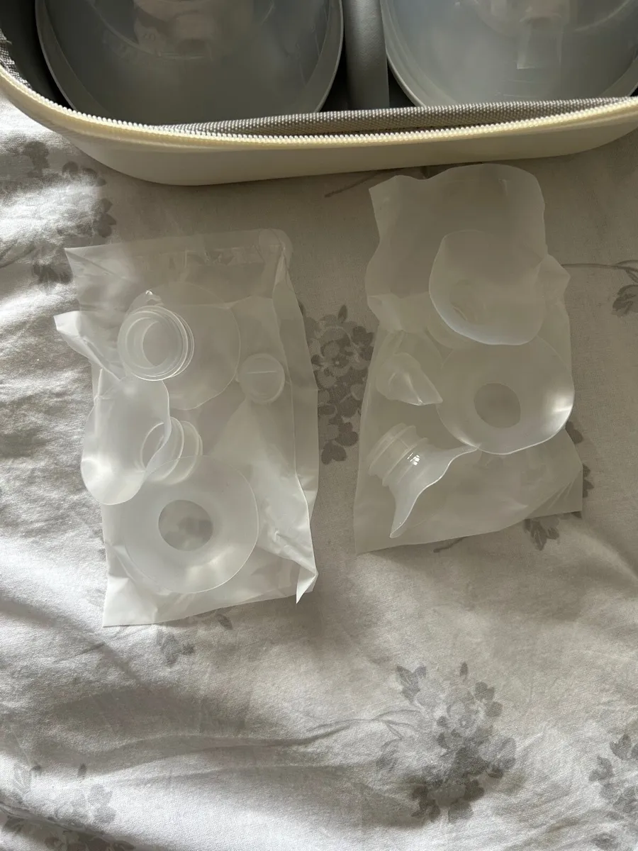 Momcozy Dual M5 Breast Pump & Milk Storage Bags - Image 4