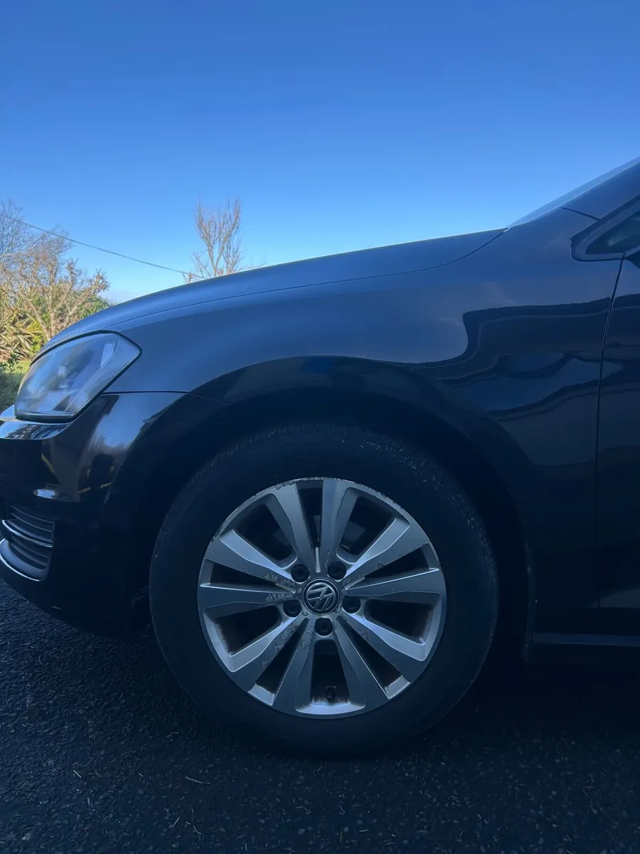 Volkswagen Golf 2014 - Image 2