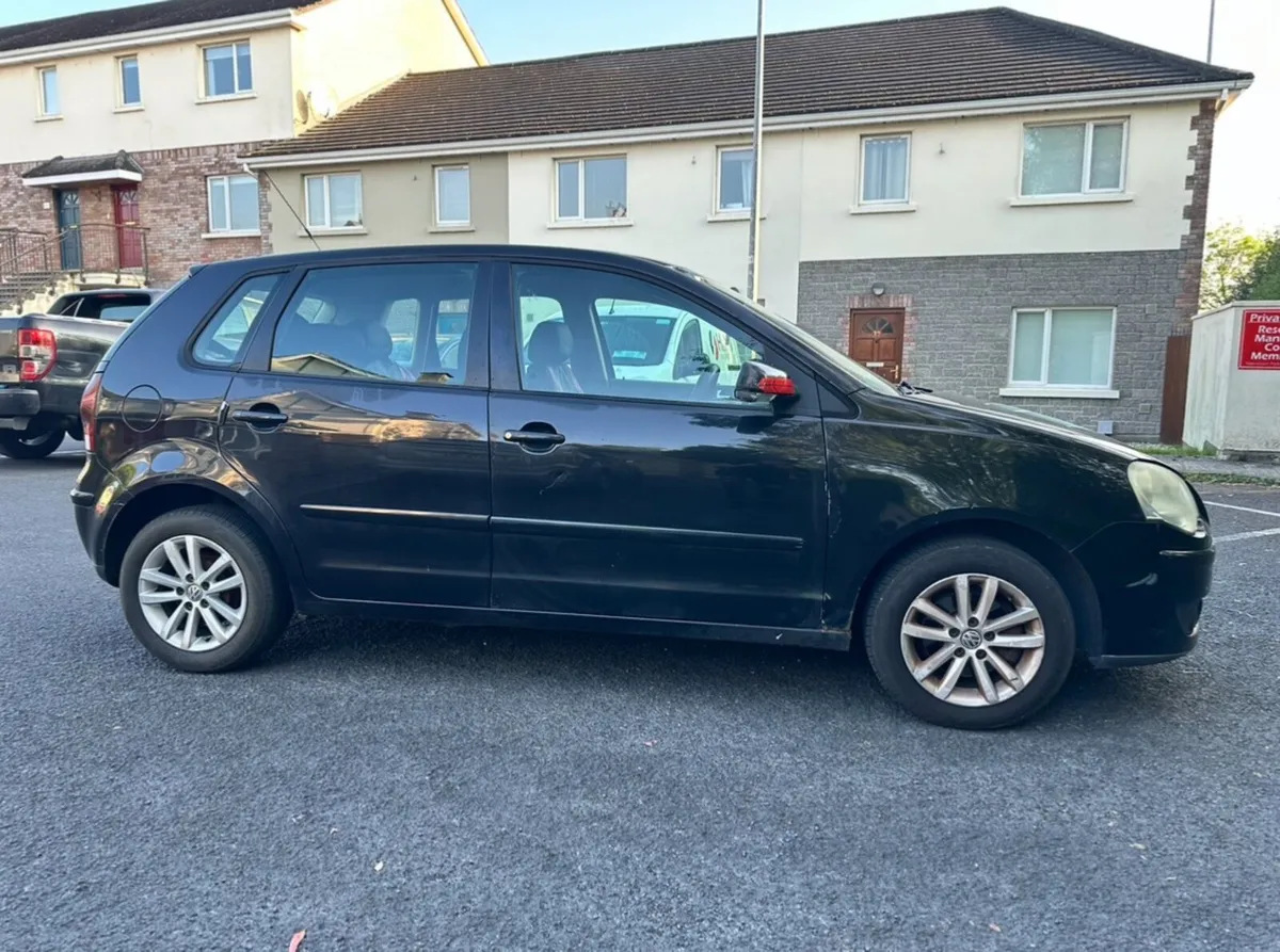 Volkswagen Polo 2008 - Image 2