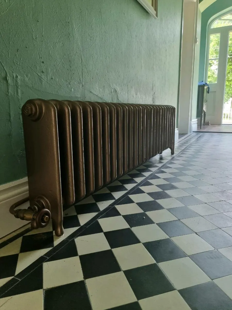 Cast iron radiator's 🔥 fully restored - Image 3
