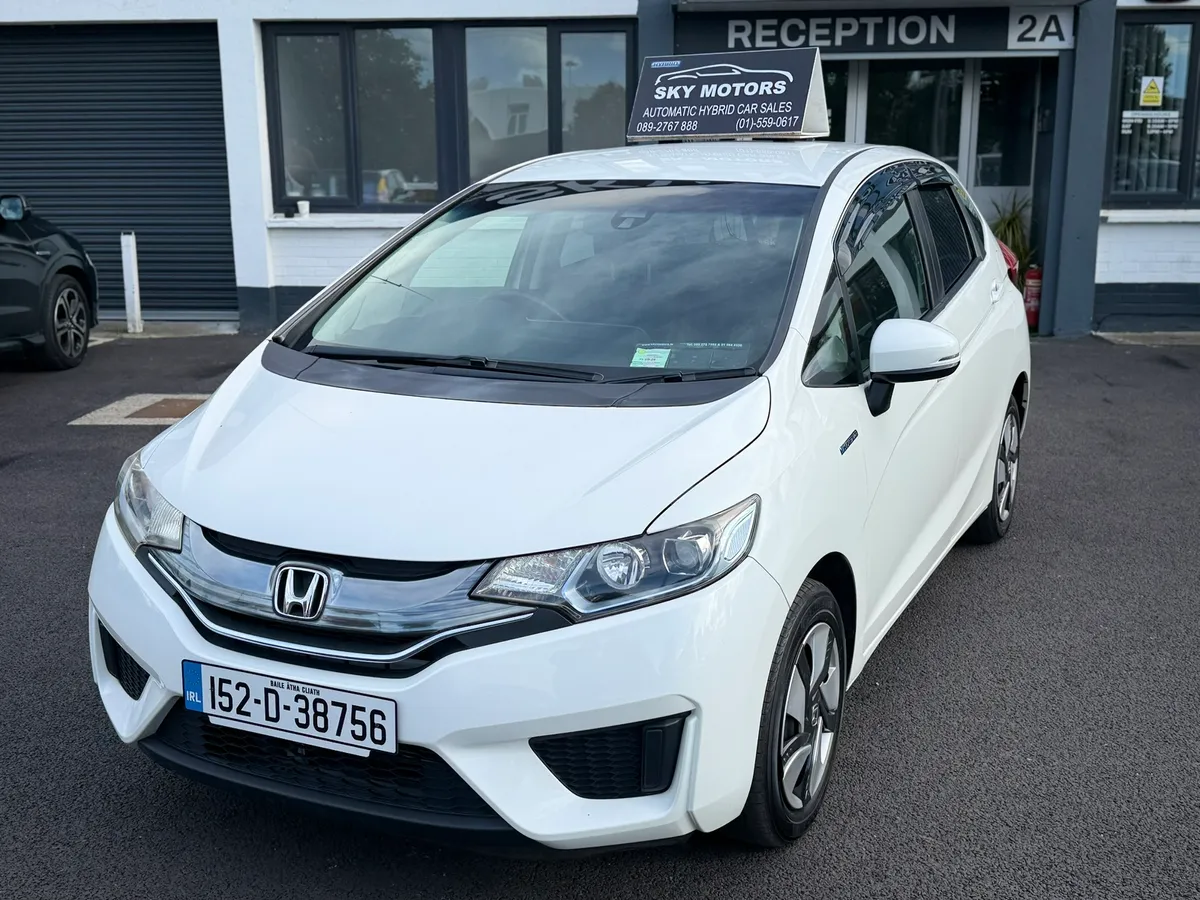 2015 Honda Fit 1.5 Hybrid auto Top Specs - Image 3
