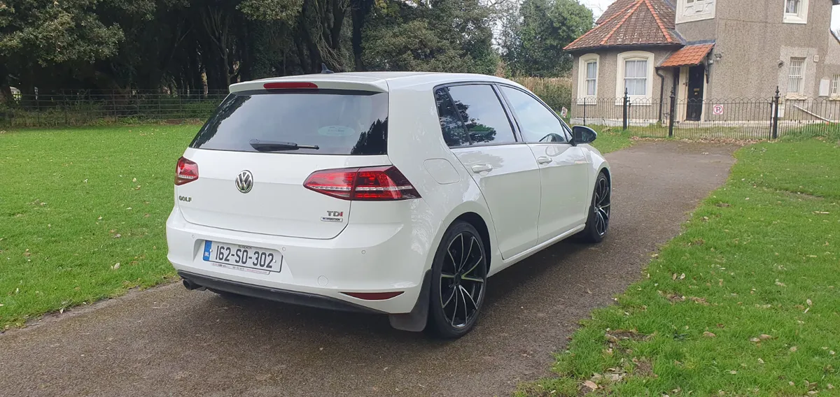 2016 Volkswagen Golf 1.6 tdi  highline - Image 2