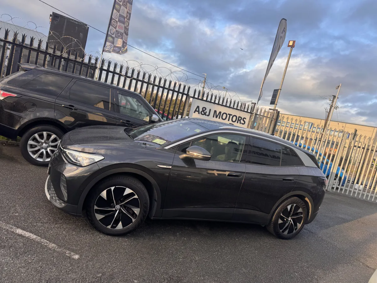 2022 Volkswagen ID.4 Electric - Image 2
