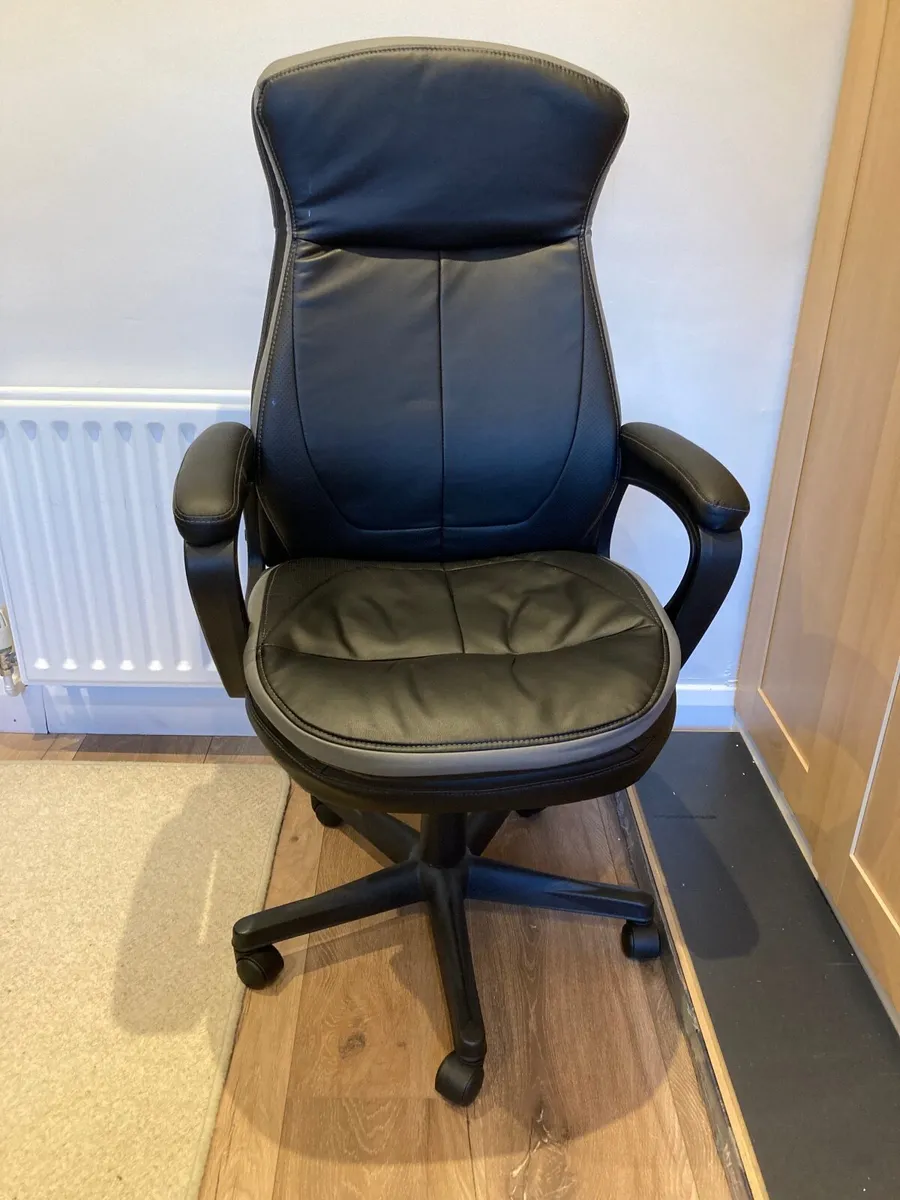 Office chair - Image 3