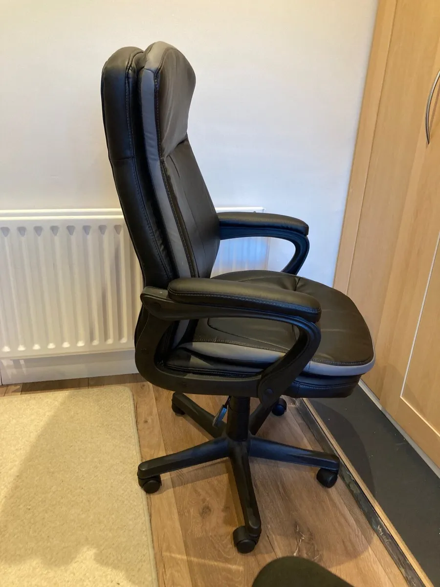 Office chair - Image 4