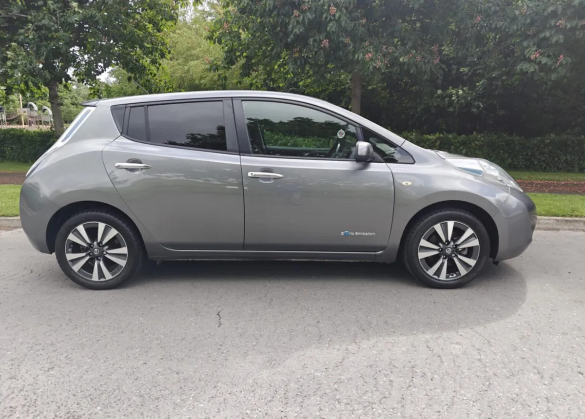 Nissan Leaf - Image 2