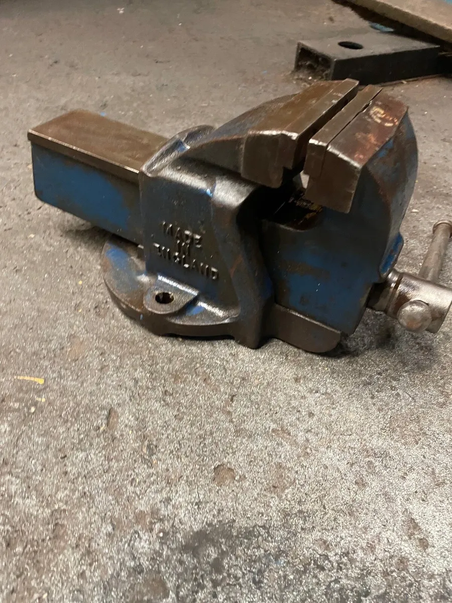 Original record no 3 garge steel vice - Image 2