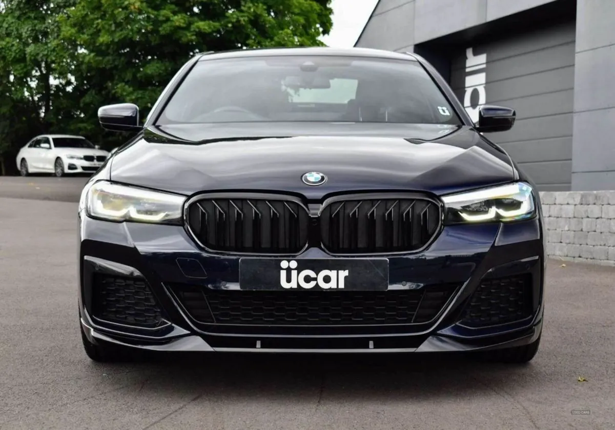 BMW 5 Series 2.0 520d M Sport Saloon - Image 2