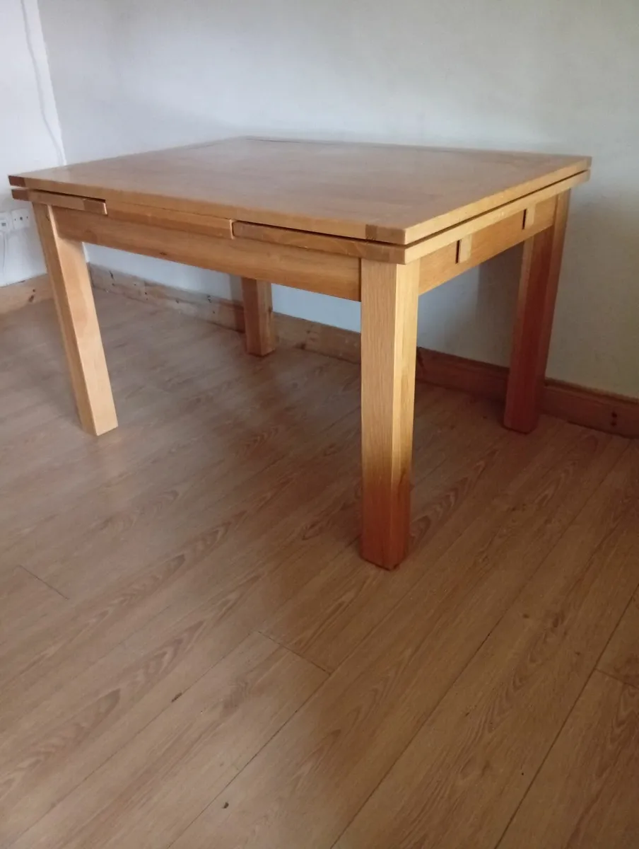 Oak Extendable Quality kitchen dining table - Image 2