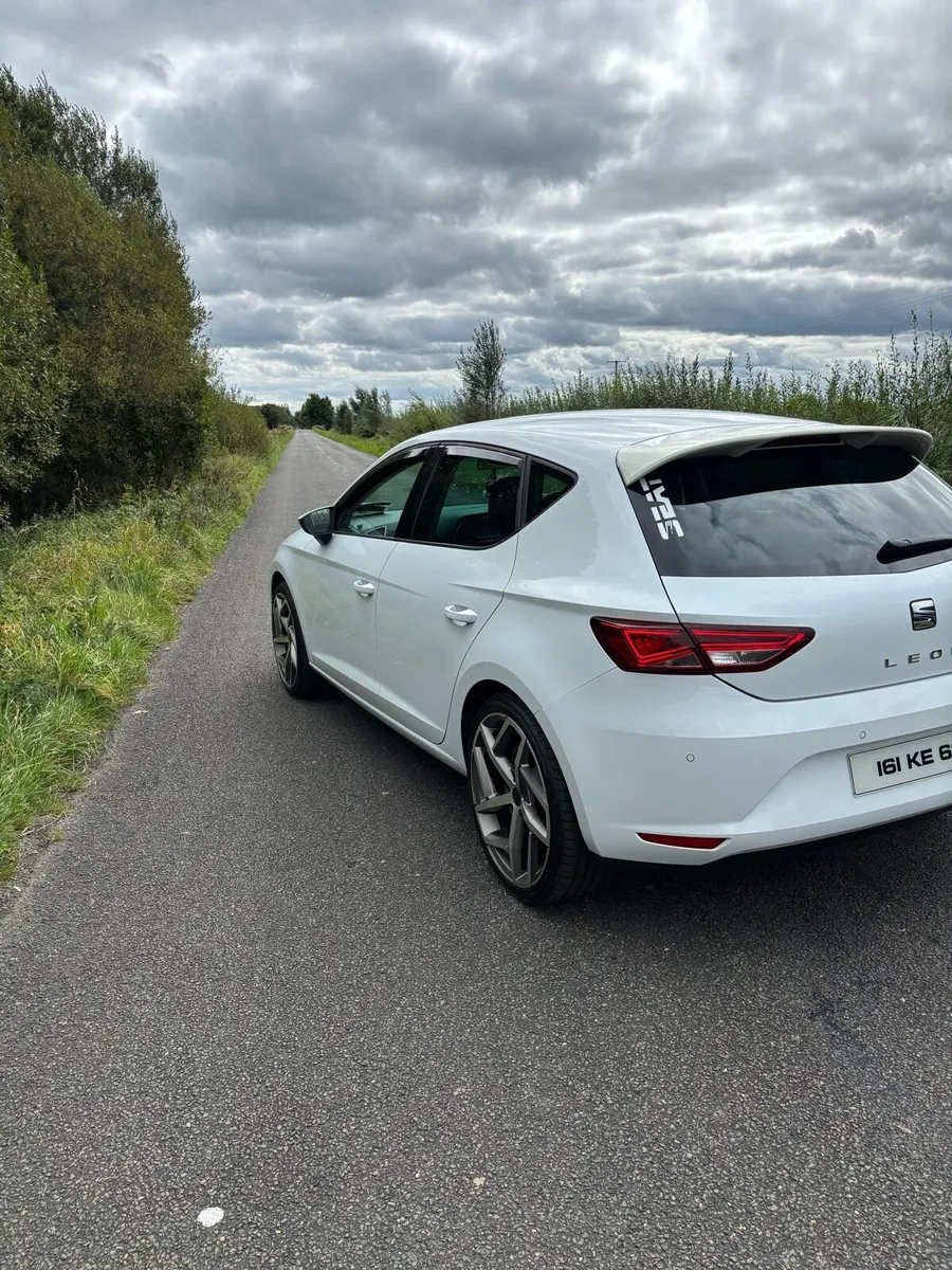 Seat Leon - Image 2