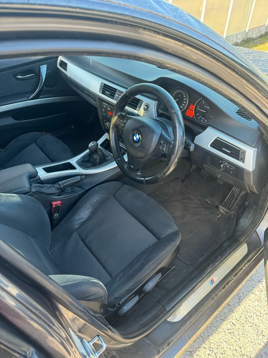 Bmw 318d m sport - Image 3