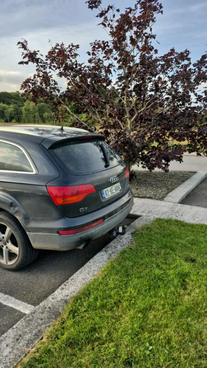 Audi q7 - Image 1