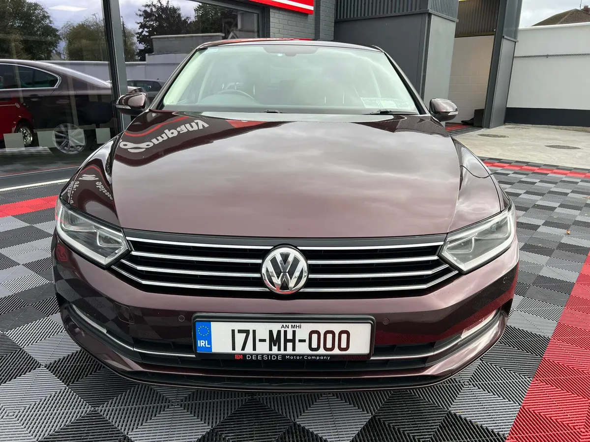 Volkswagen Passat 2017, 96KM'S , NCT , WARRANTY - Image 3