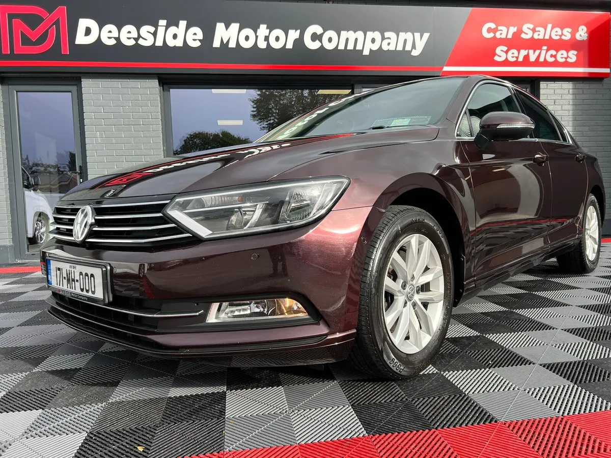 Volkswagen Passat 2017, 96KM'S , NCT , WARRANTY - Image 2