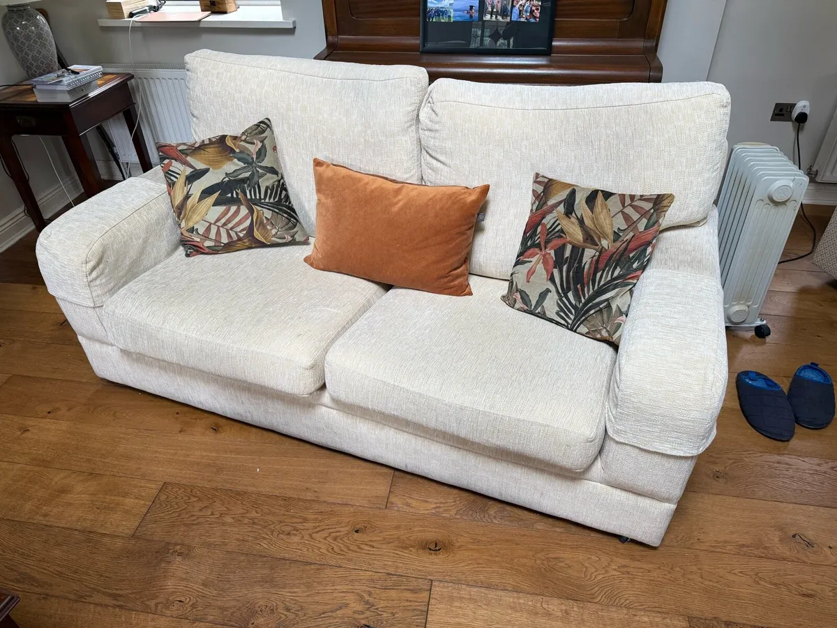 Sofa and armchairs - Image 2