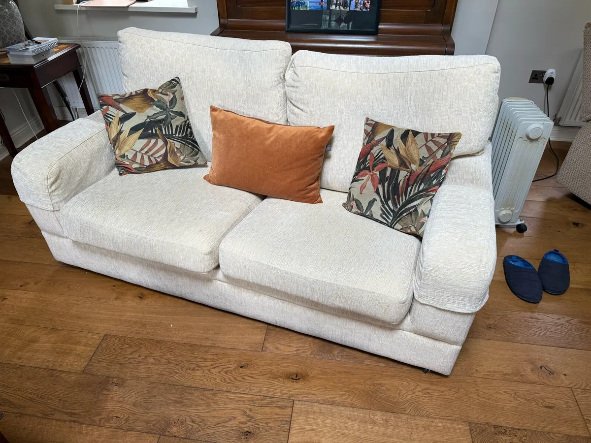 Sofa and armchairs - Image 3