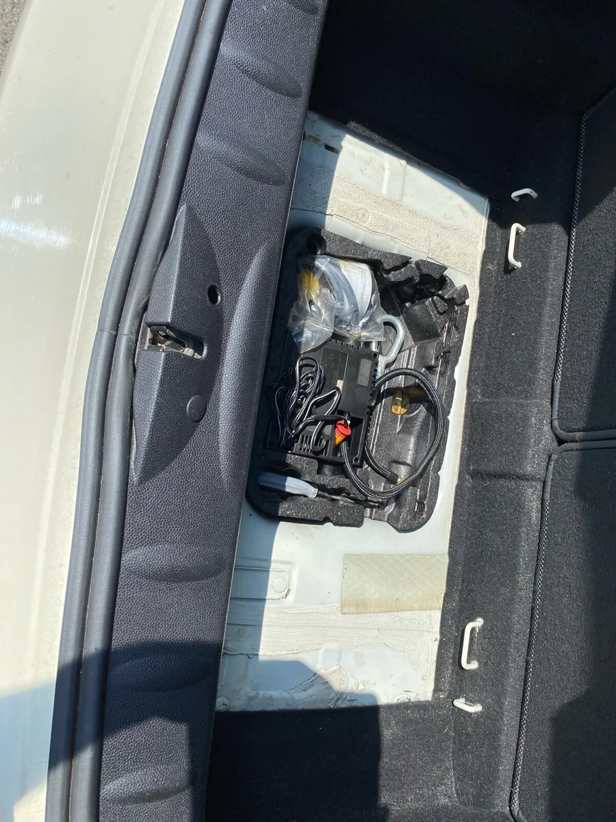2010 Mini First Special Edition…Emissions issues - Image 3