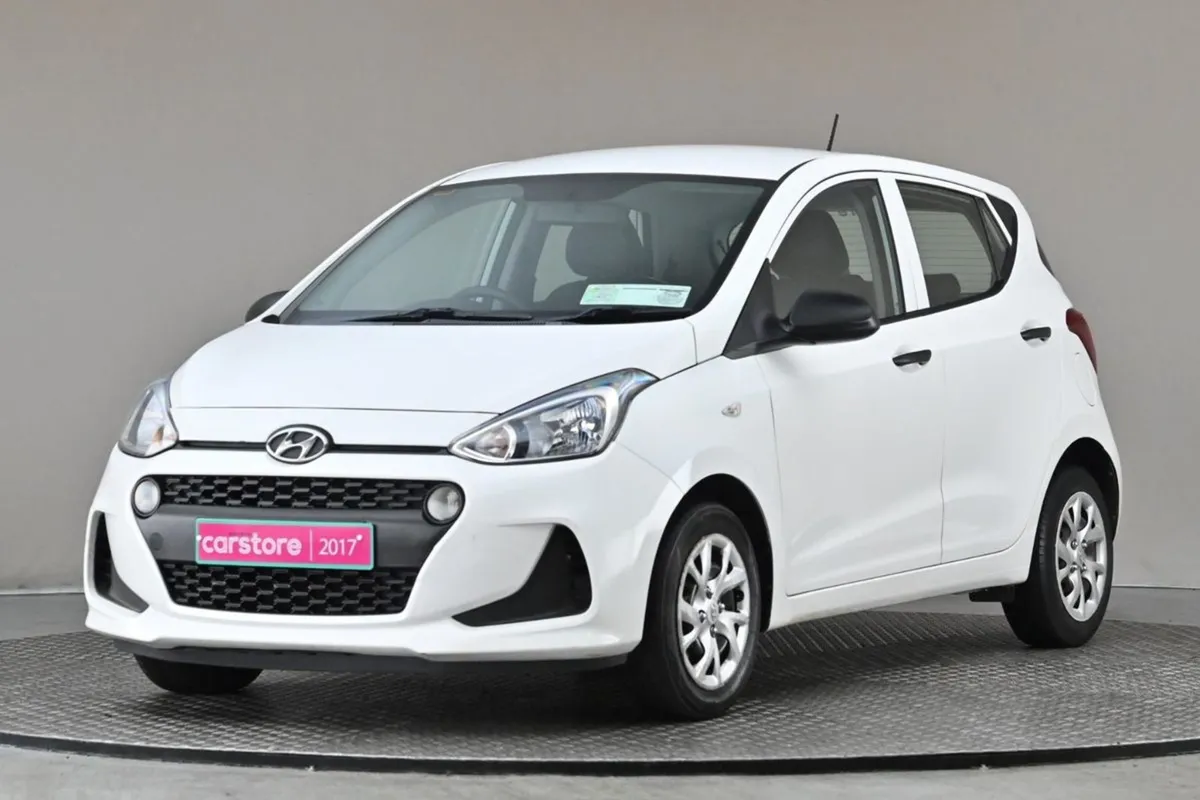 Hyundai i10 1.0 Classic 5spd  android Car Player - Image 3