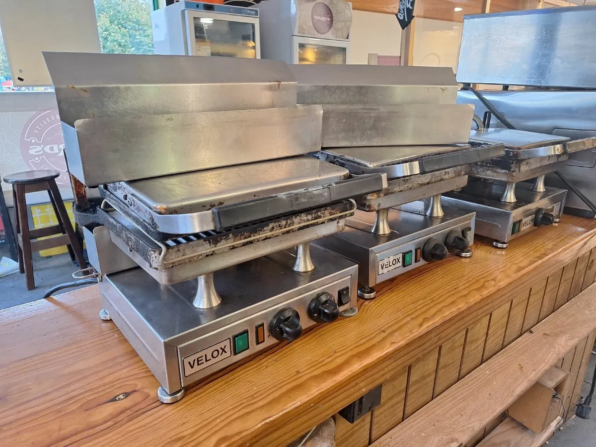 VELUX PANINI GRILLS - Image 1