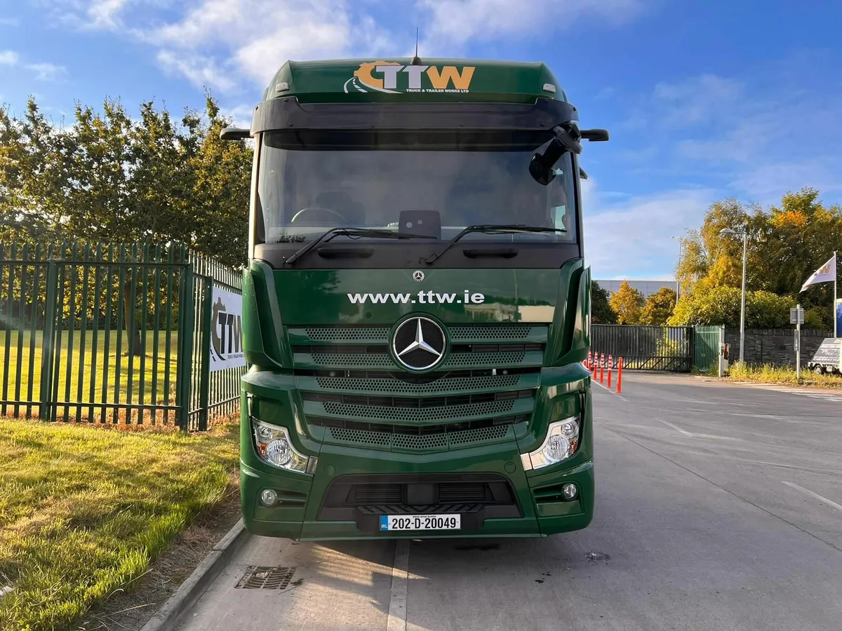 Truck Hire - Image 4